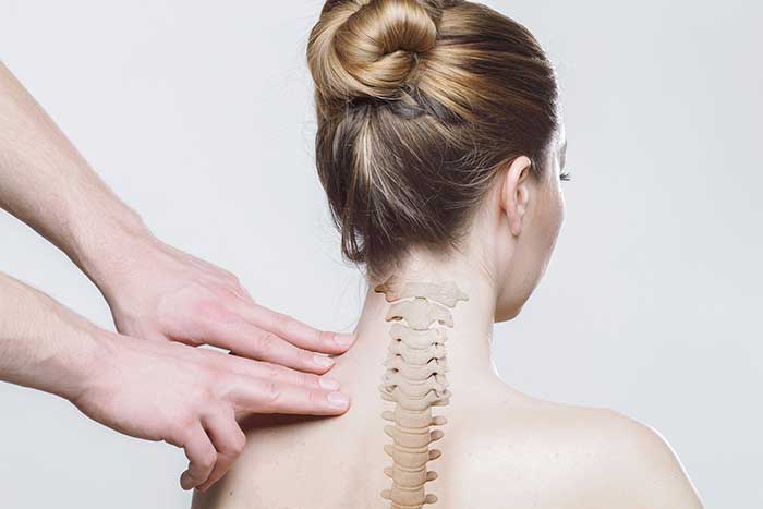 Costumbres para mejorar la salud de tu columna vertebral