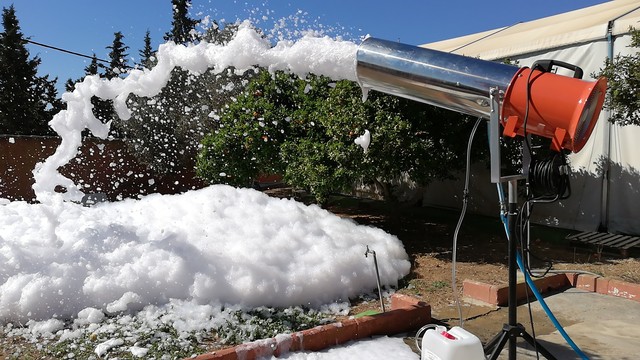 Las Mejores Atracciones para Fiestas: ¡No te Pierdas el Cañón de Espuma!