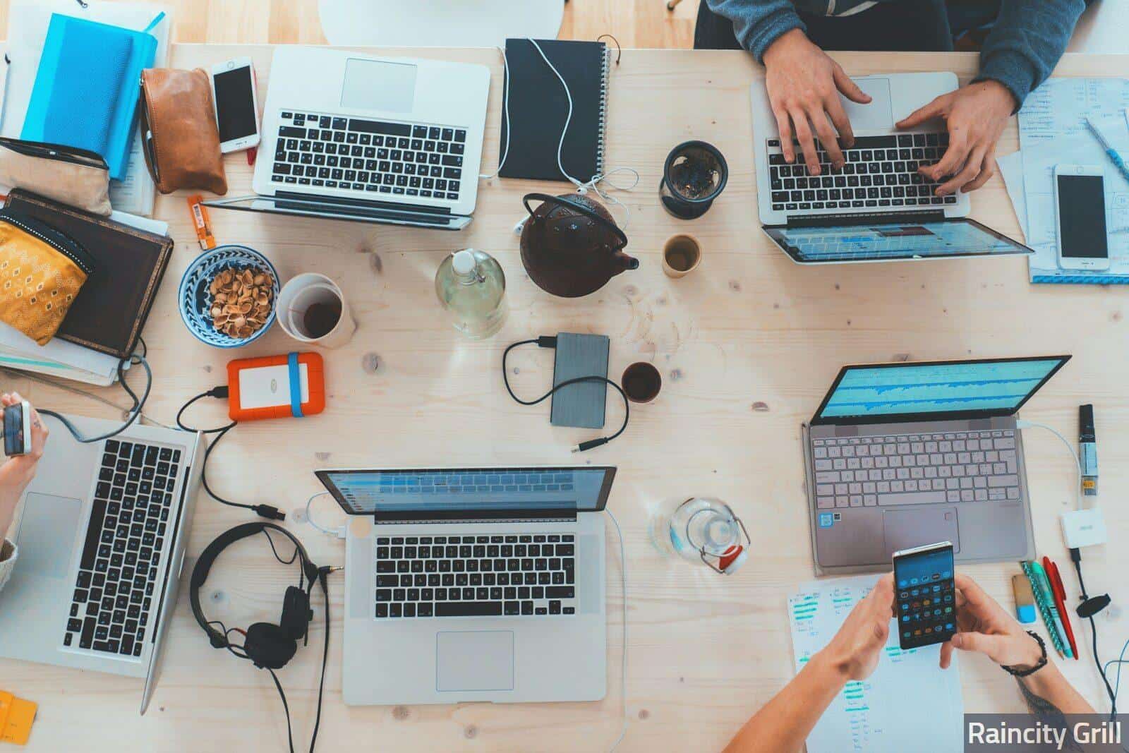 Consejos para encontrar trabajo sin experiencia: desde la creación del CV hasta la entrevista